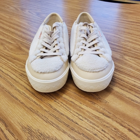 Coach Citysole Shearling Sneakers Size 8.5 White Cream - Picture 3 of 10